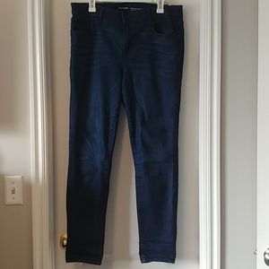 Old Navy High Waisted Rockstar w/ sculpt skinny jeans